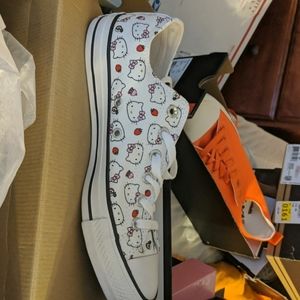 Hello Kitty converse low top shoes
